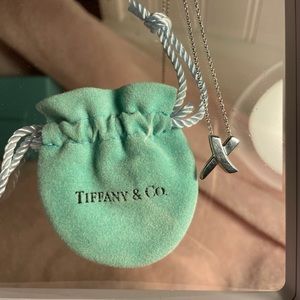 Tiffany & Co. Necklace Paloma Picasso 925 Sterling Silver Graffiti X Kiss